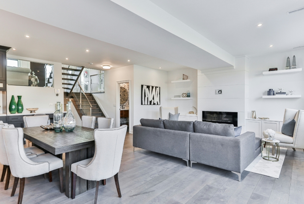 Modern 2 Bedroom Apartment for Sale in Canary Wharf, London